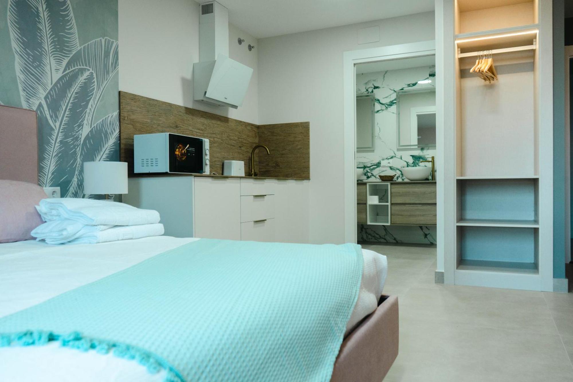 Apartamentos La Posada โกเรีย ภายนอก รูปภาพ